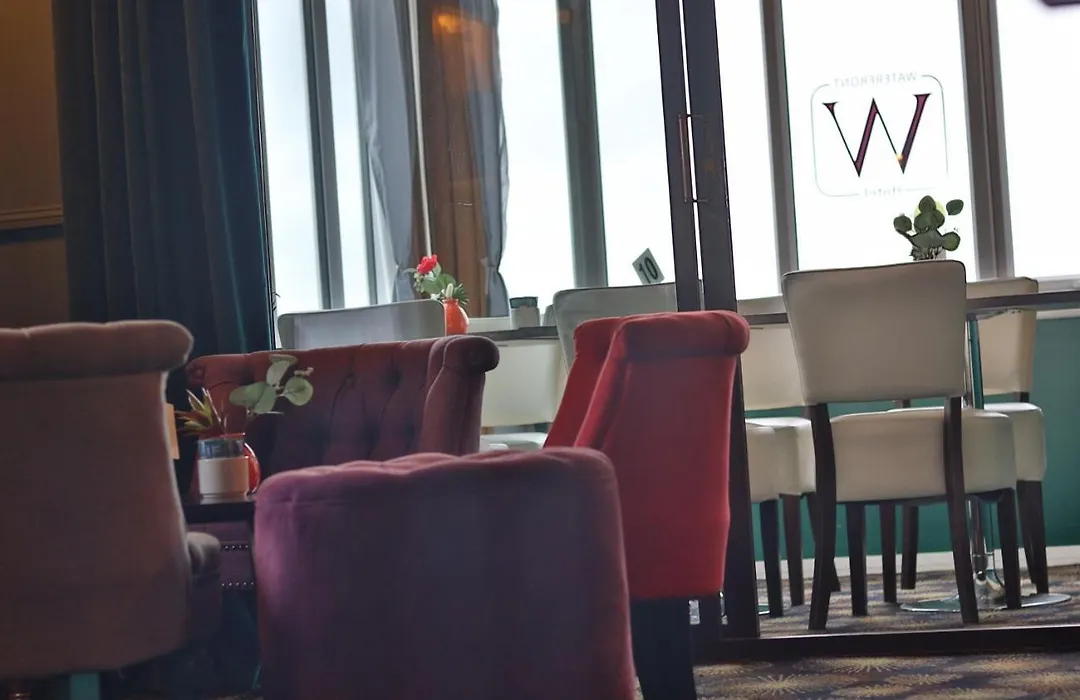 The Waterfront Boutique Hotel-1